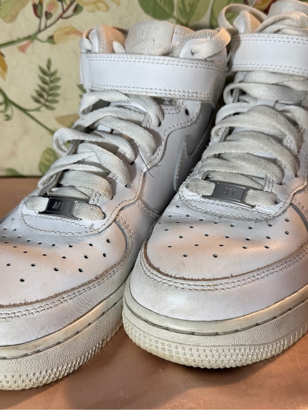 Nike Air Force 1 Kids White High-Top Sneakers Youth Size 5